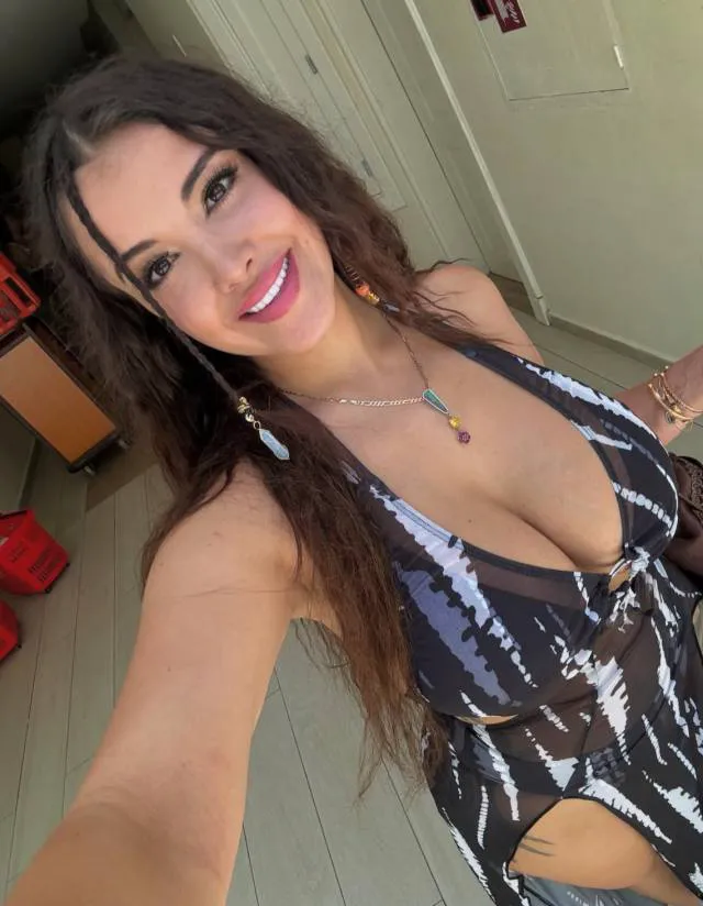 mabellydia8