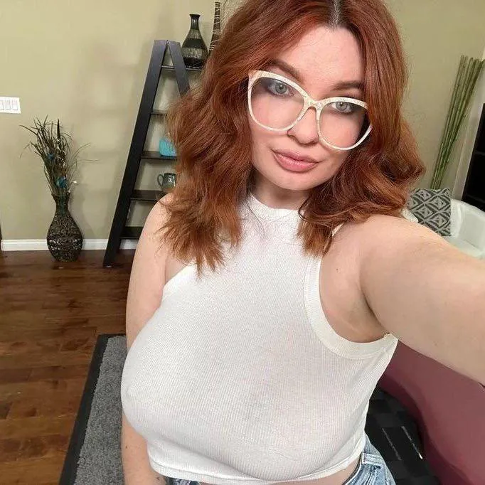 Leah moore
