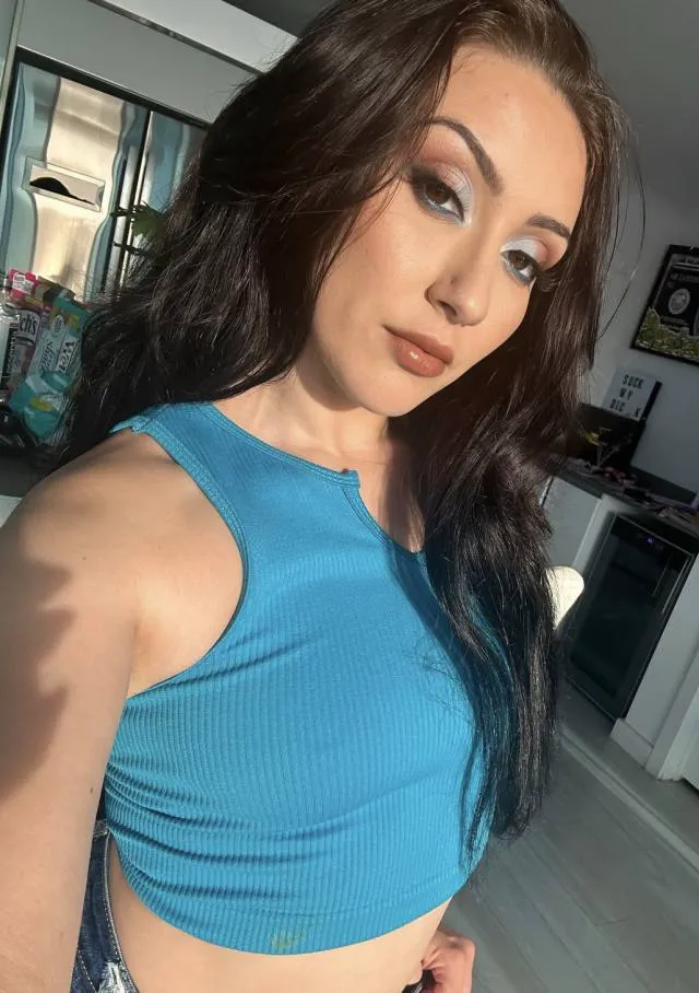 Ajiyvonne