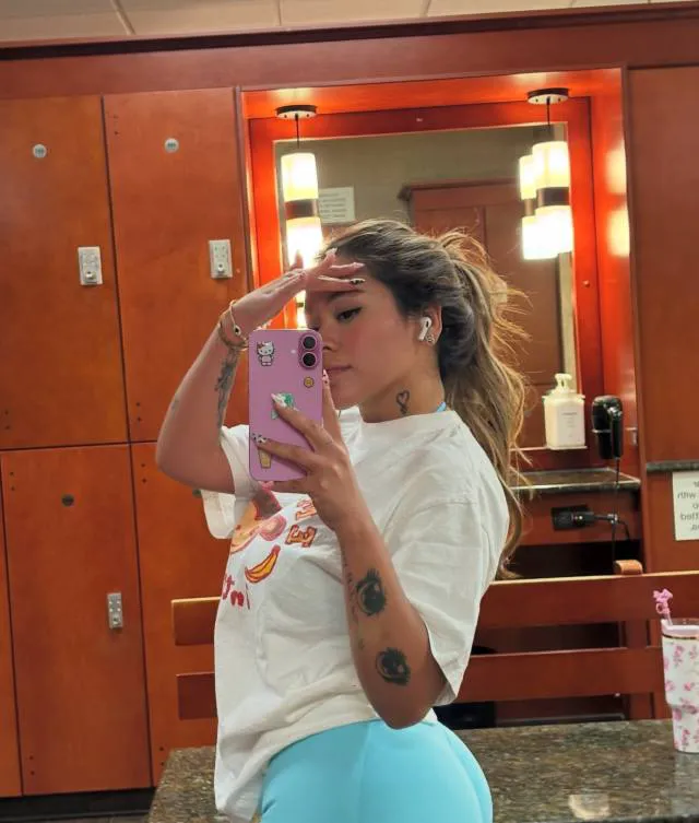 Triciascoot77