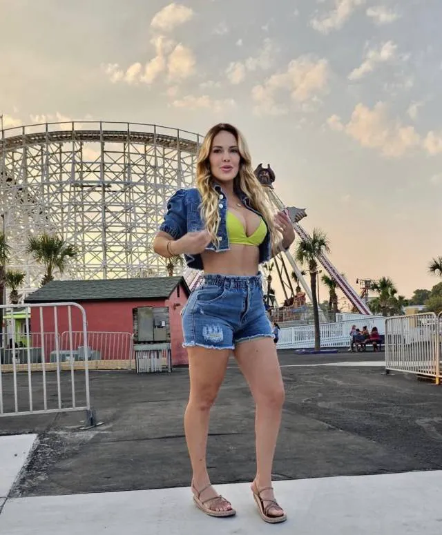 callmenena6