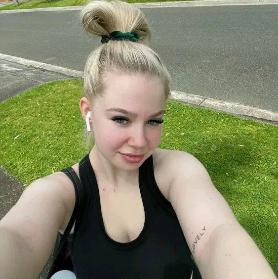 Sarahhayess43
