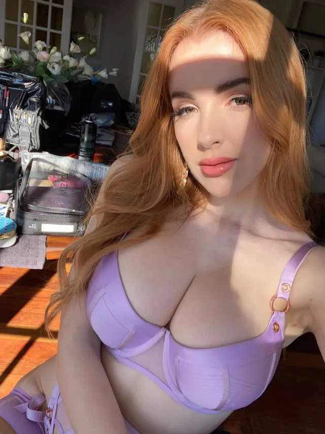 norahivory22