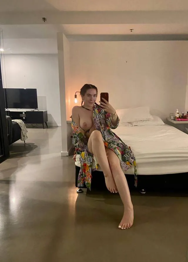 ameliaruthierowe