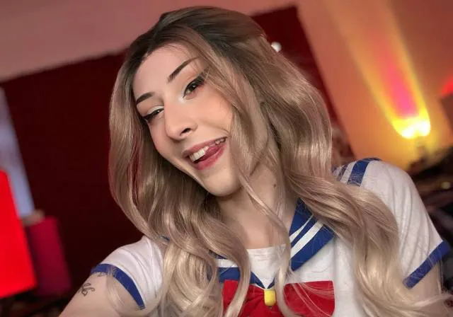 sexyymonica24