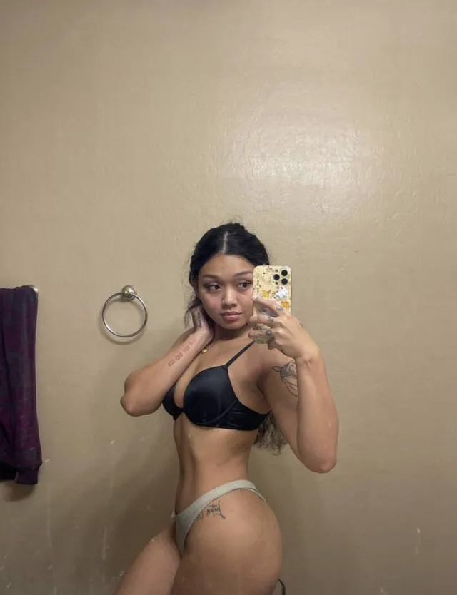 AnnaMelanie229