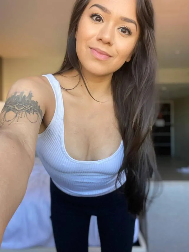 NICOLENICK7790