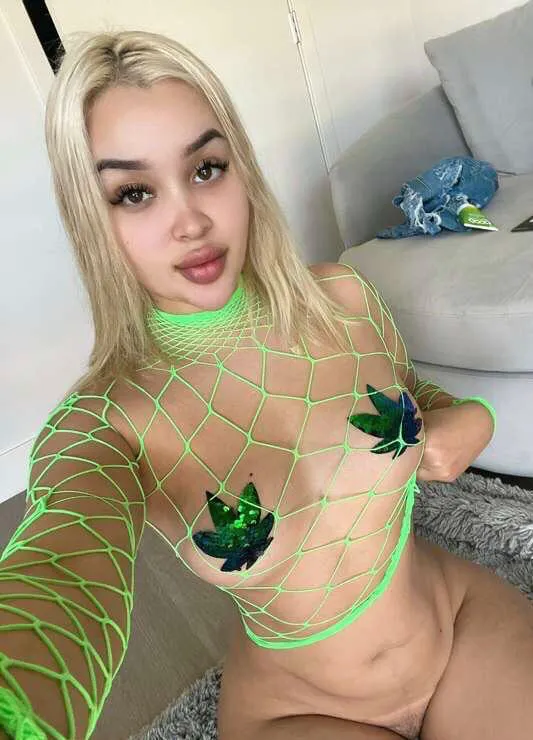 Freya willow