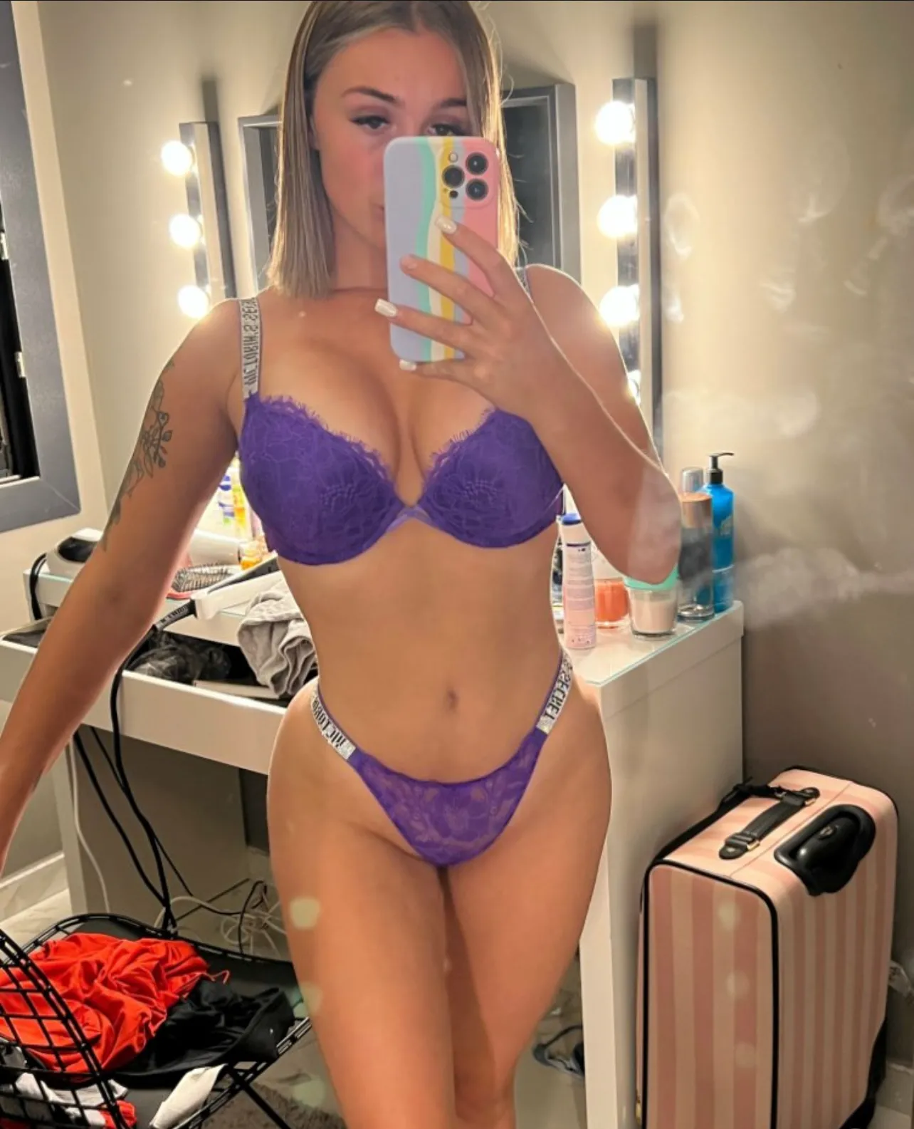 Sexy laura