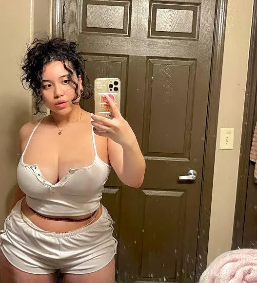 lindaesty409