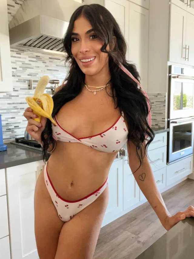 lizzapearl882