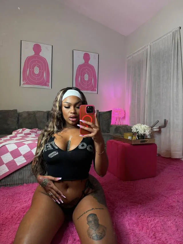 laruajs
