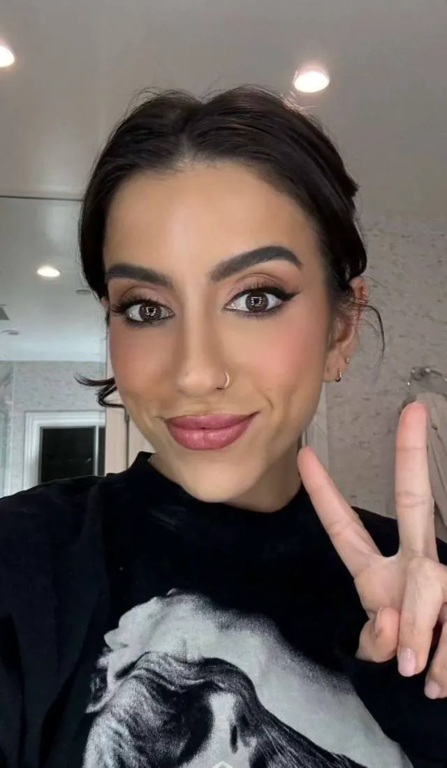 Sophieella197