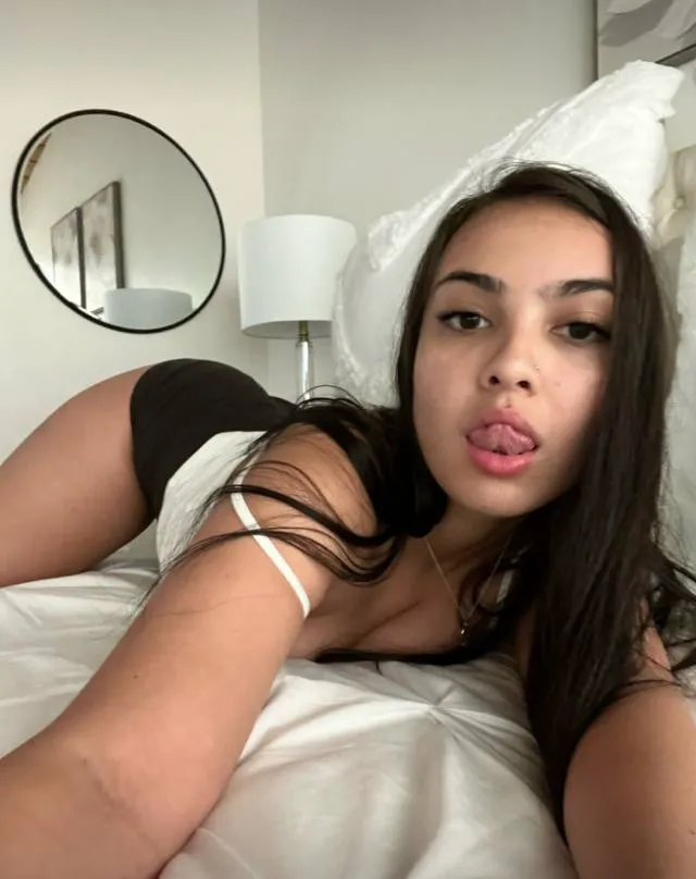 selenaloyd28