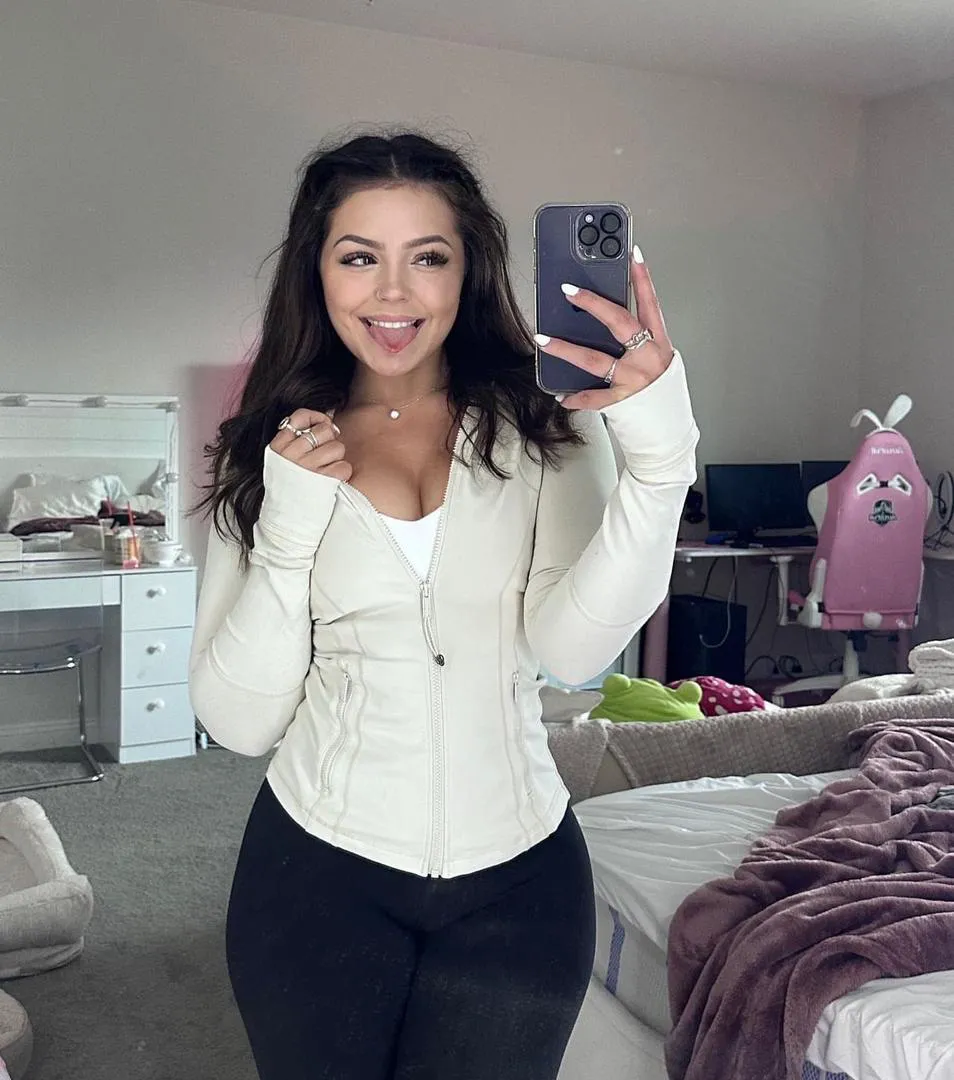 Nadia janee