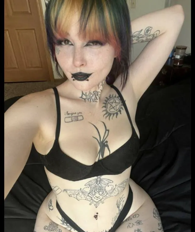 juliedamien566