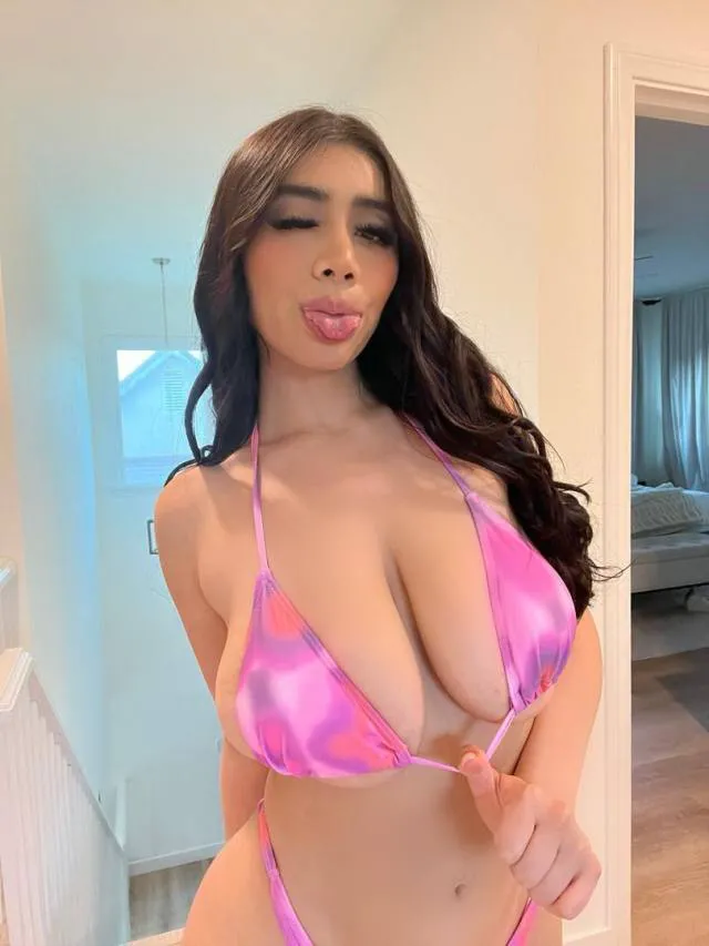 Chloemirabel06