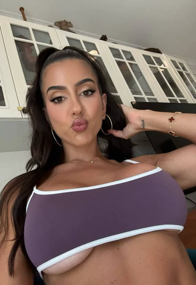 Issabella6283