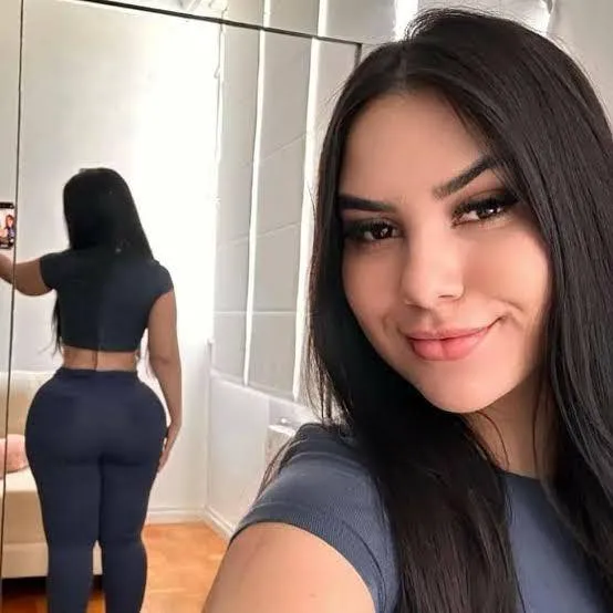 carolinesommers859