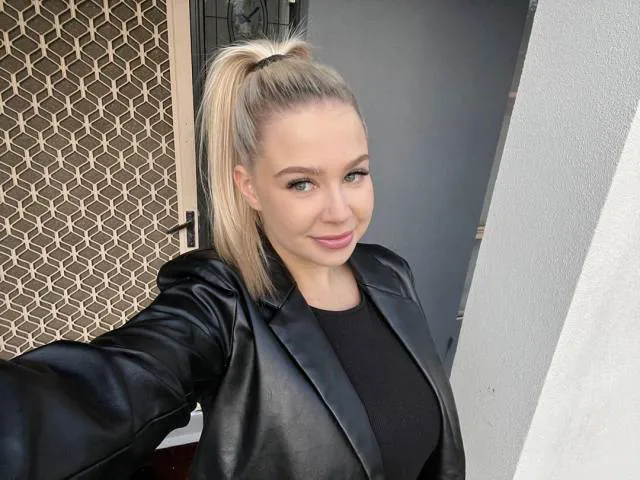 kristinewallacesr