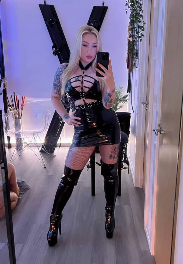mistressannajeanie