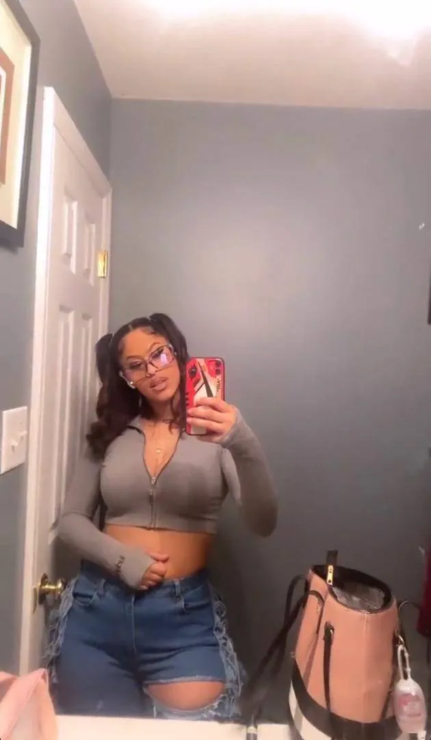 nicoleboone12345