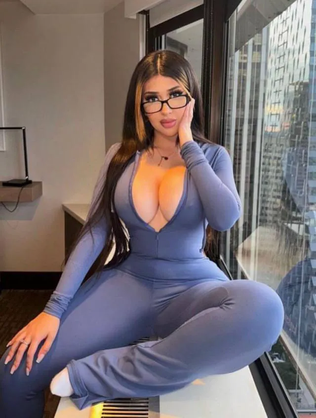 Emilysexxy5