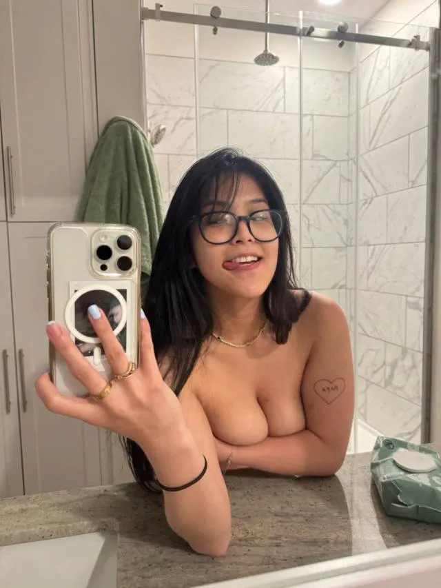 lorettahoffman24