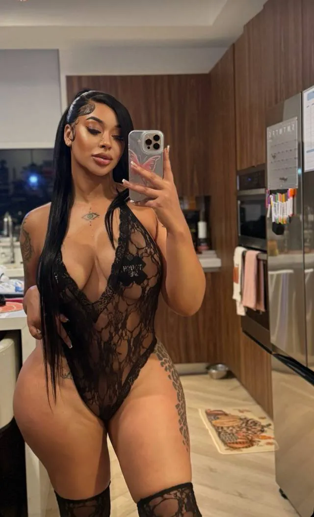 angelawillys9