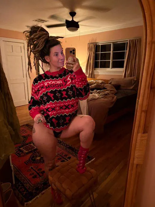 Ella Amy