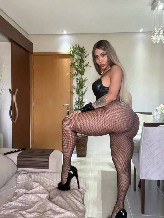 cutelykelly